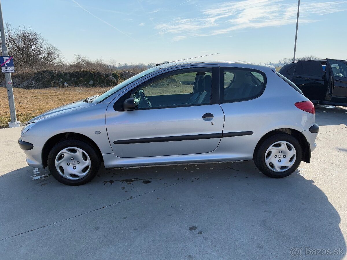 Predám Peugeot 206 - 2