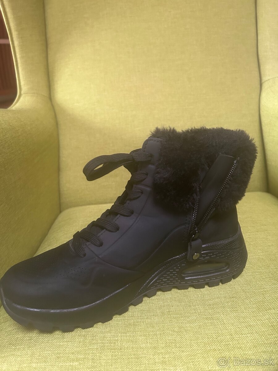 Skechers č.38 - 2
