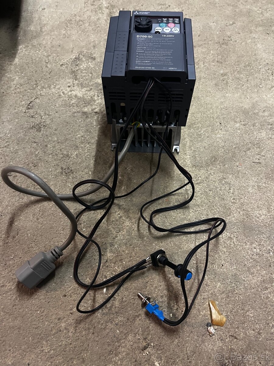 Predám frekvenčný menič - 2