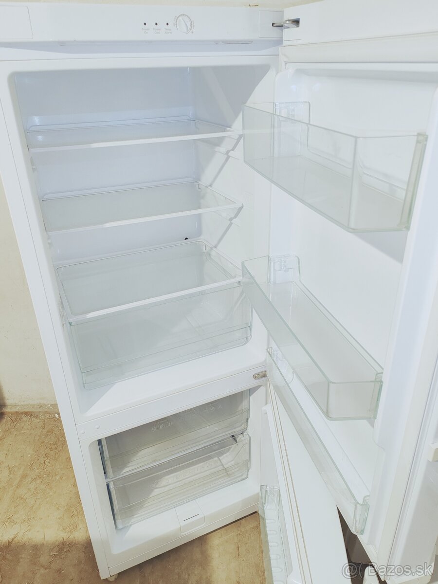 Predám chladničku Samsung 150cm - 2
