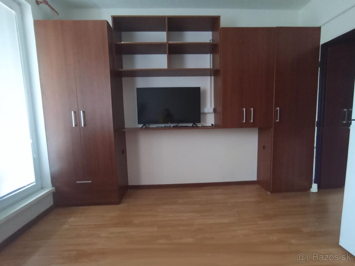 Prenajmem garzonku - 2