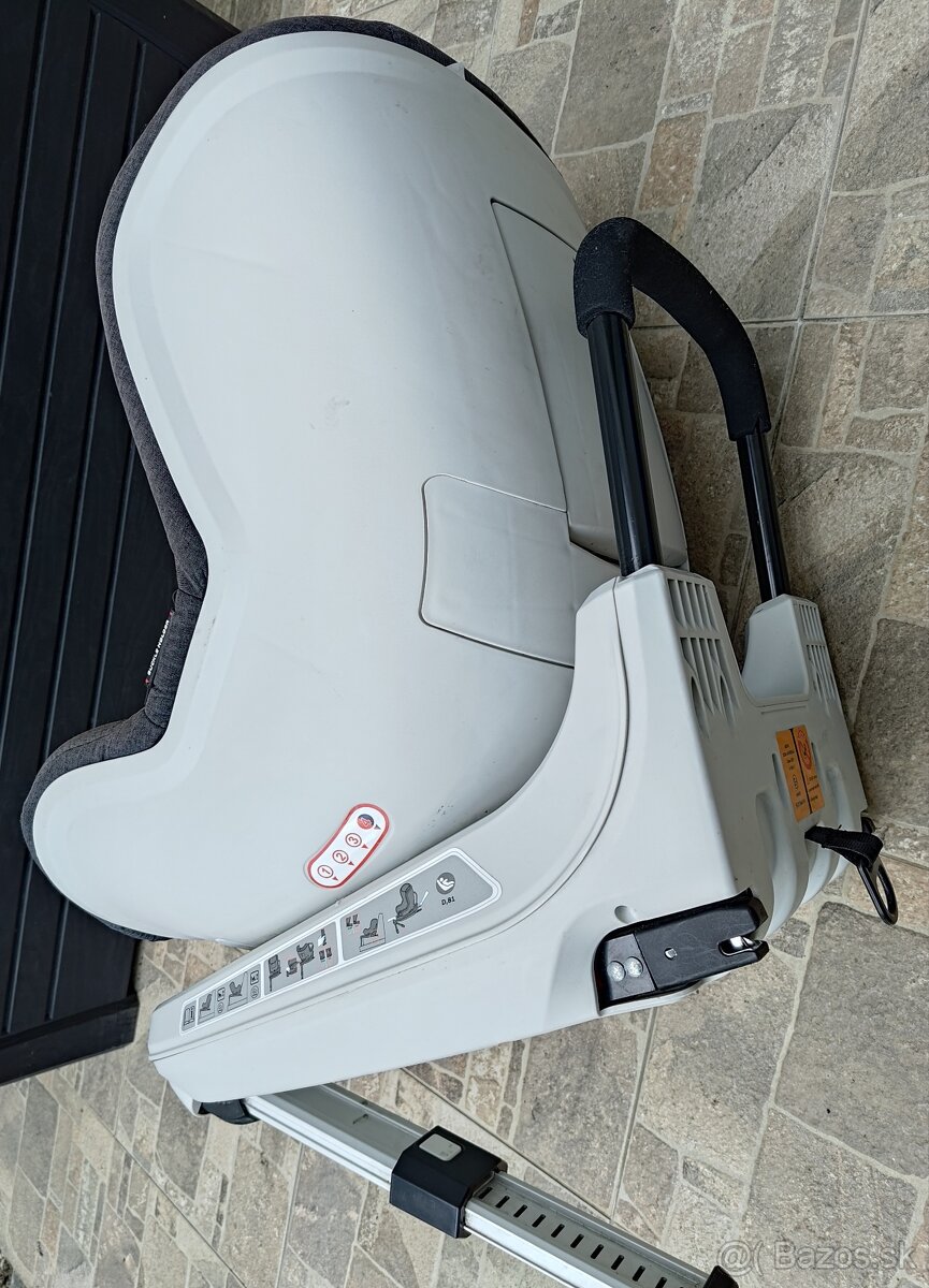 Autosedačka Petite&Mars Reversal II Isofix - 2