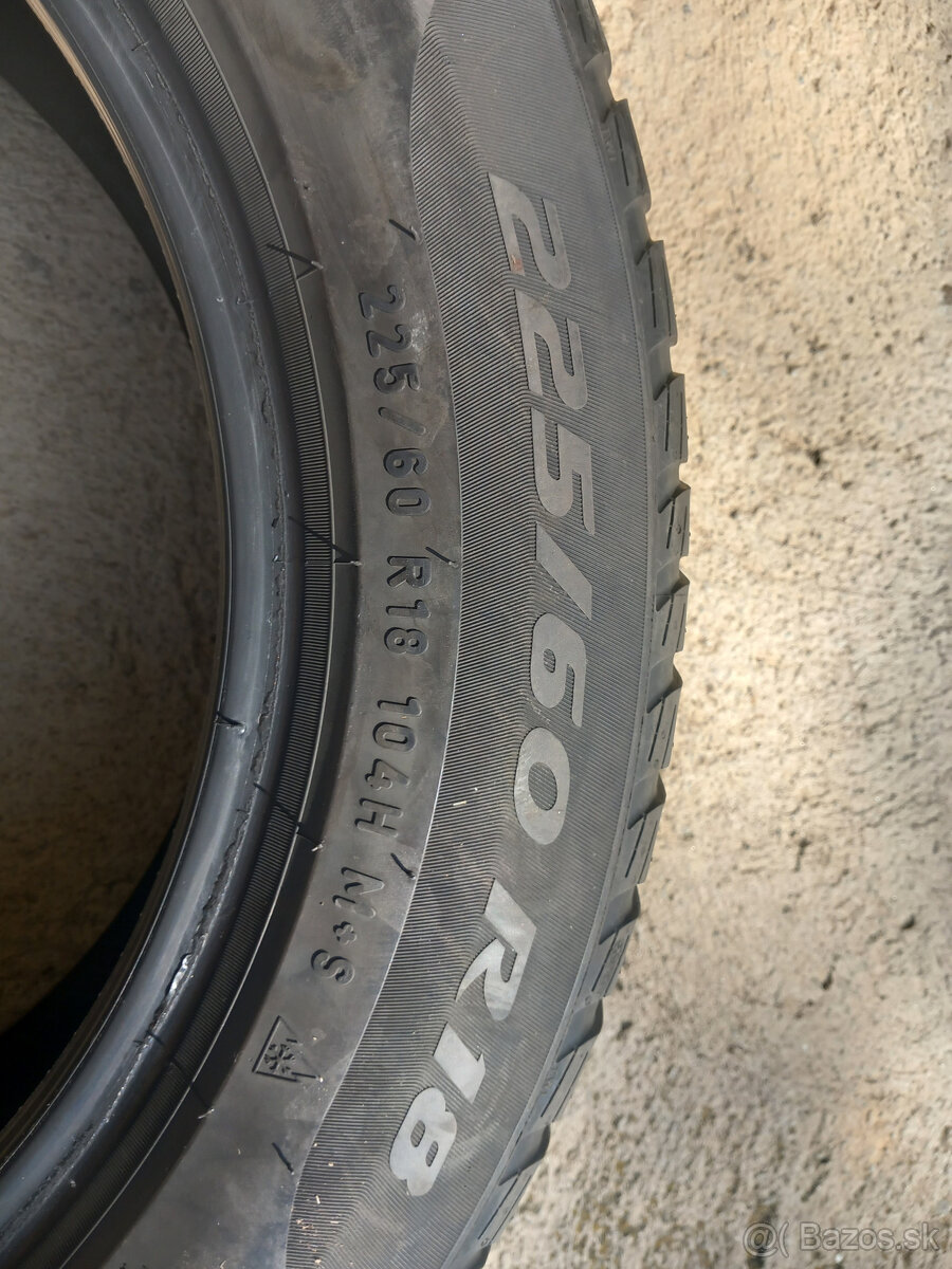 225/60 R18 Pirelli DOT 2022 - 2