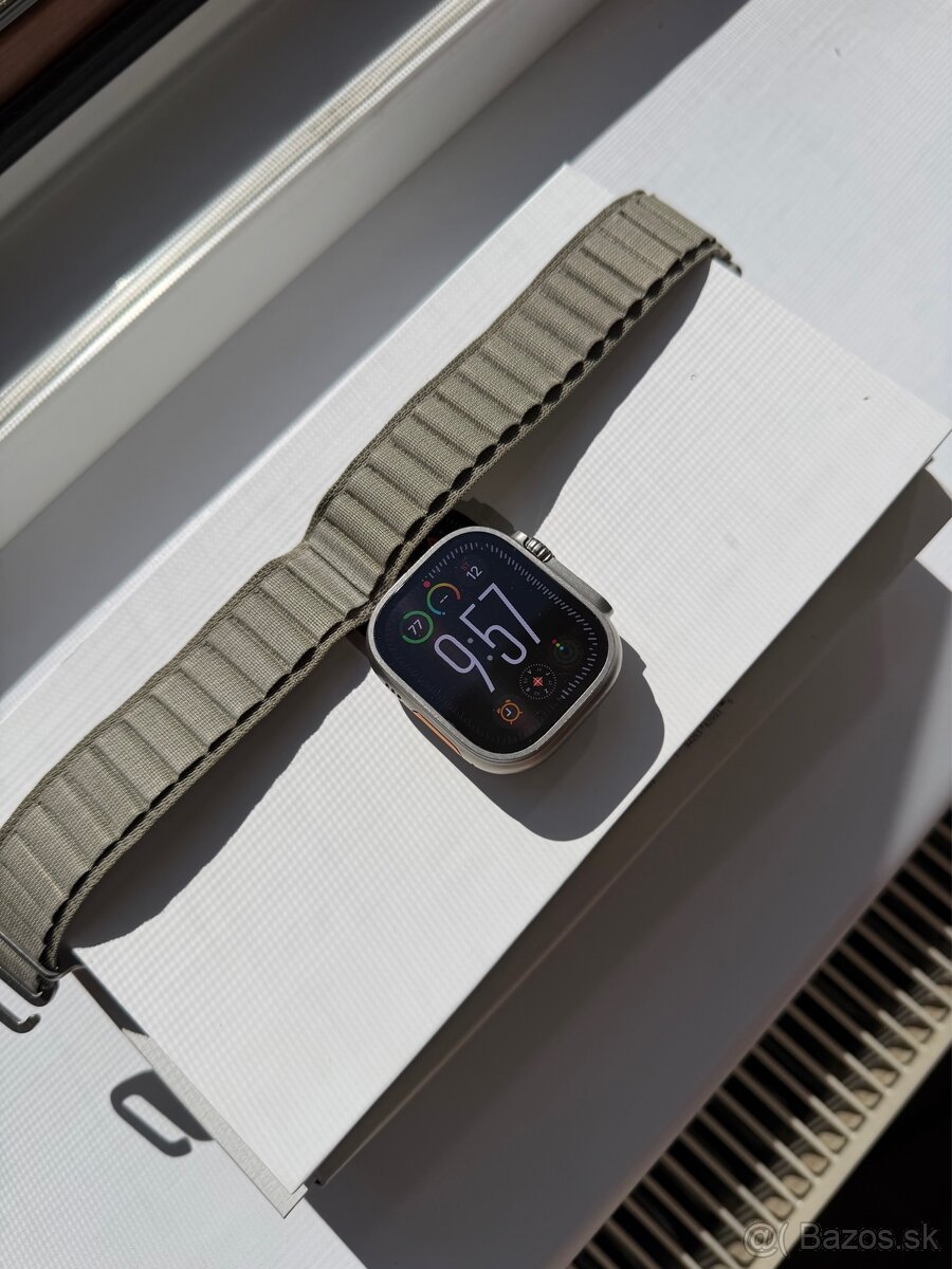 Apple Watch Ultra 2 49mm - 2