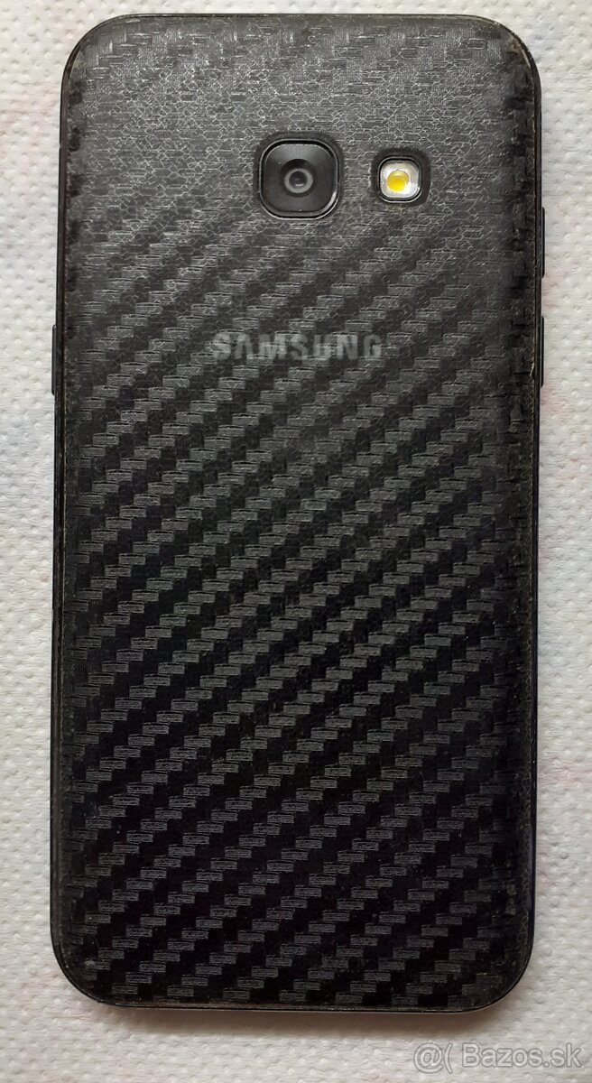 Samsung Galaxy A3 2017 Dual SIM - 2