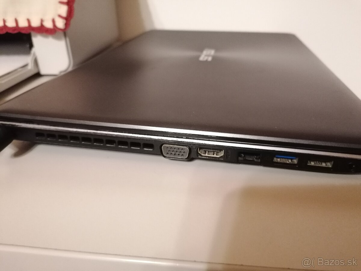 Predám 15,6" notebook Asus x550vb. - 2