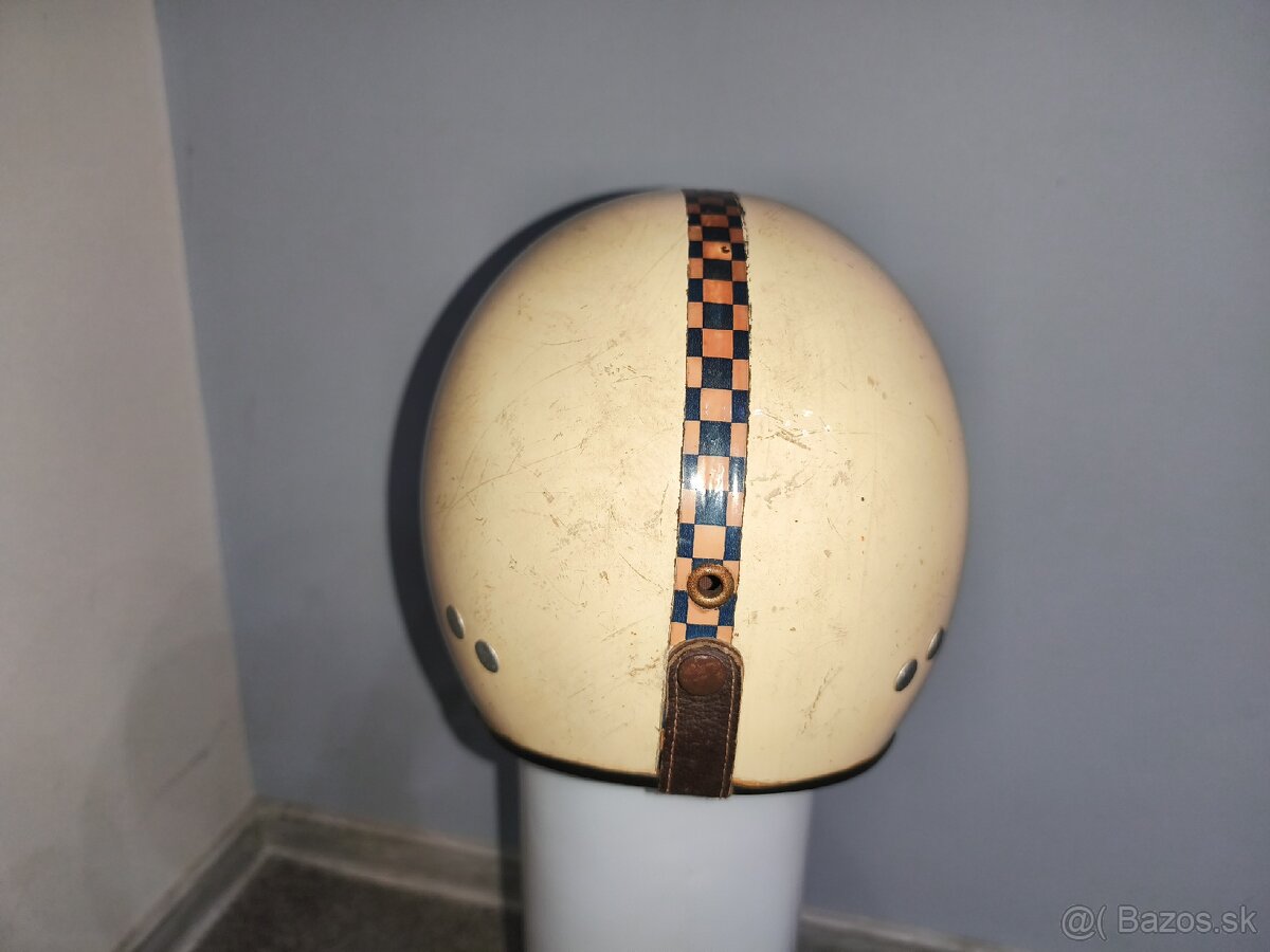 Prilba Cassida Jas Pardubice. - 2