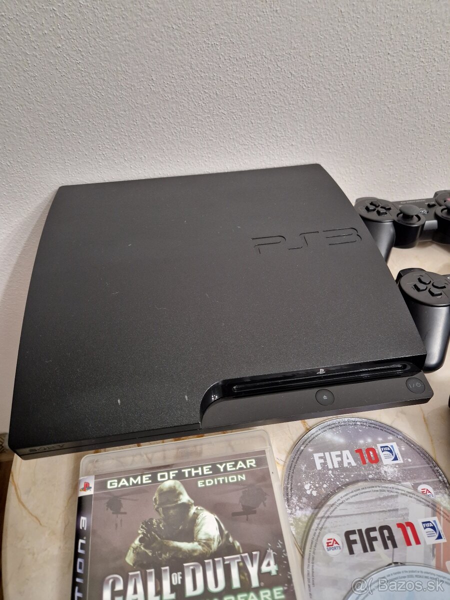 PlayStation 3 Slim 160GB konzola + 4 ovládače a hry - 2