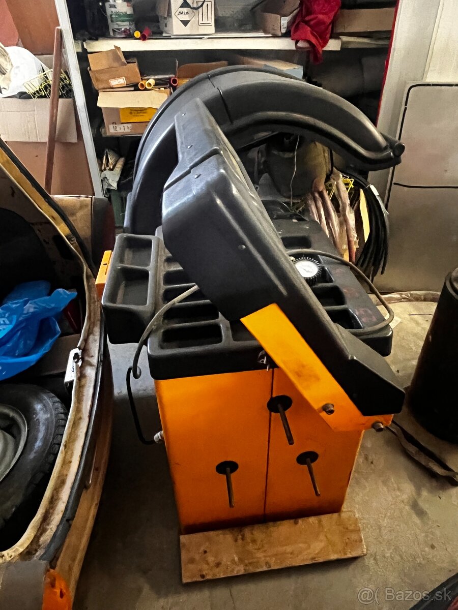 Vyvažovačka kolies C59-01 – Plne funkčná - 2