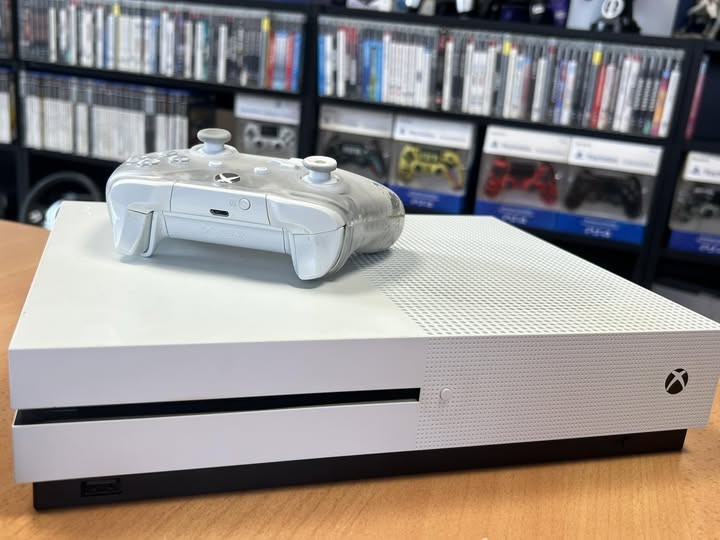 XBox One S 256 - 2