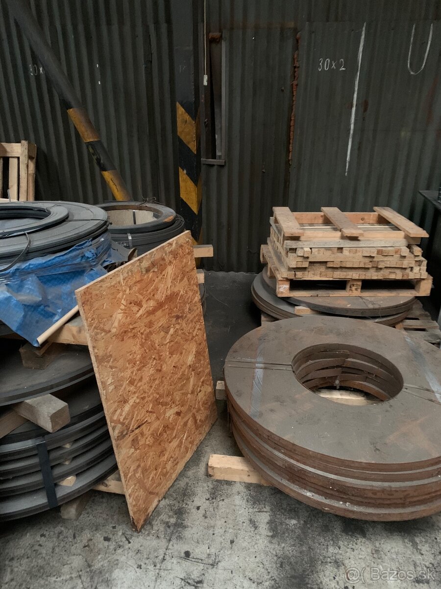 skrine ponk noznice pasovina nerez srouby klince - 2