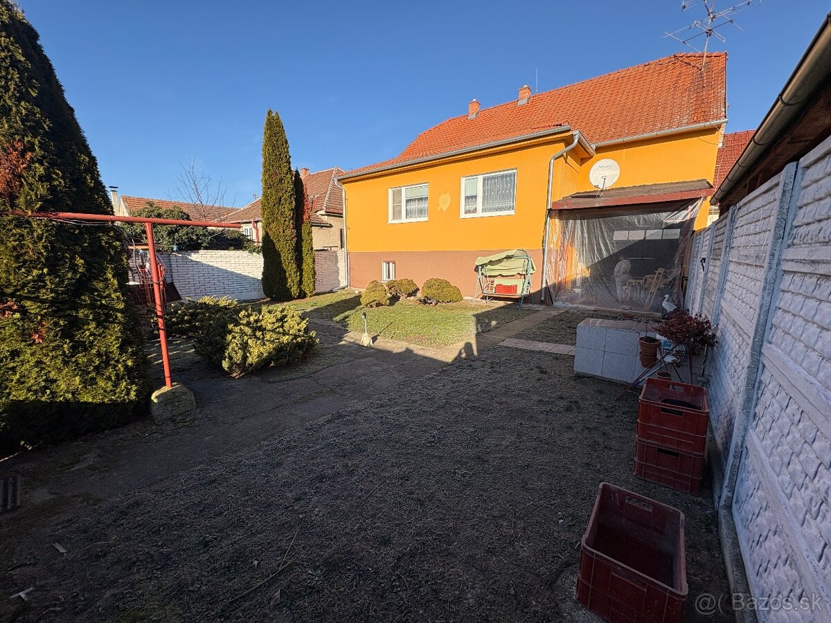 Predám veľký rodiny dom - 2
