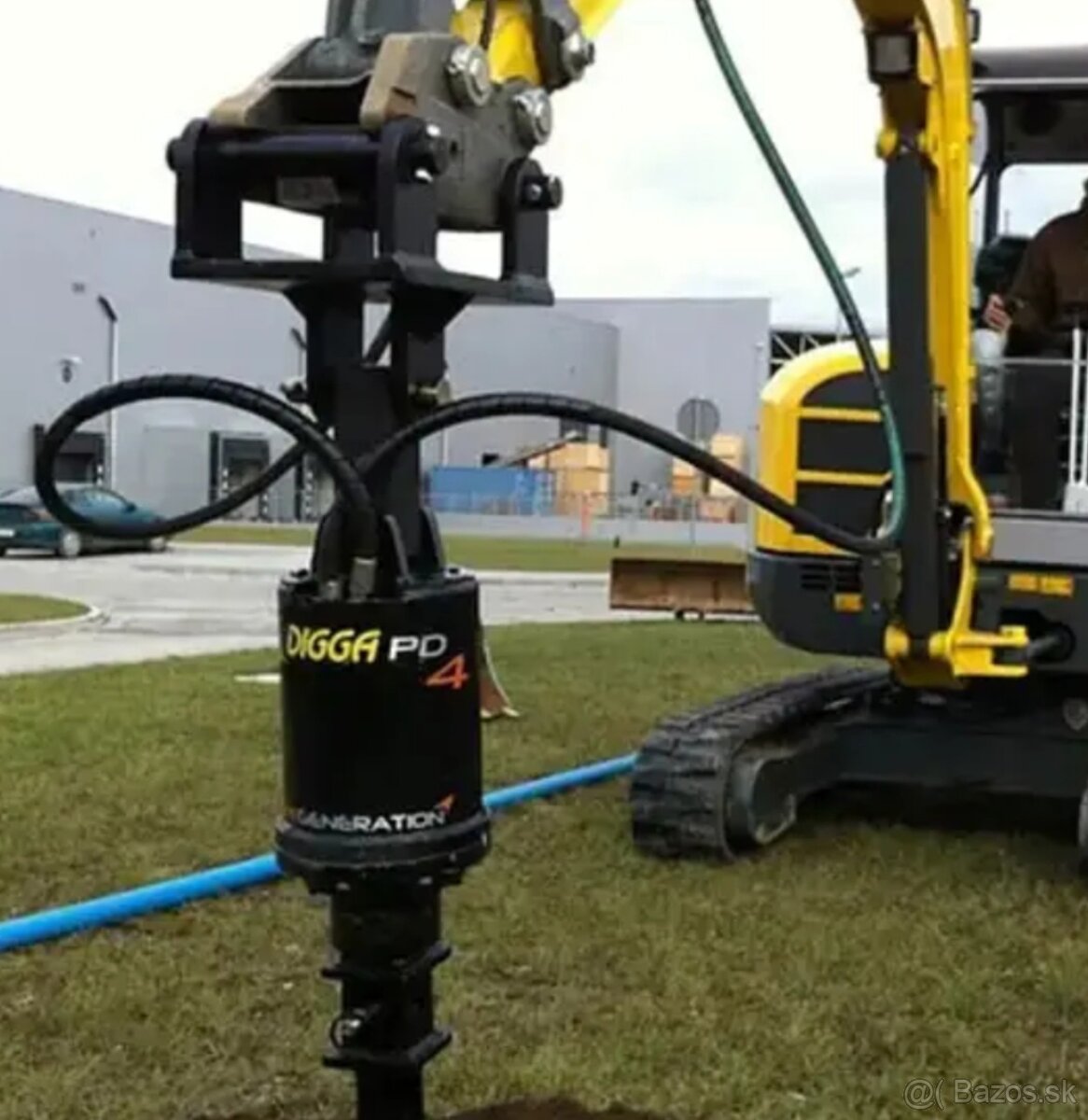 Vykopove a planirovacie prace traktorbagrom a pasovym BAGROM - 2