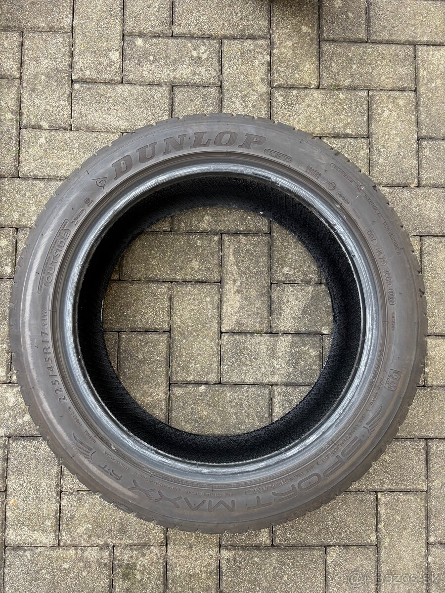 Dunlop 225/45 R17 letné pneu - 2