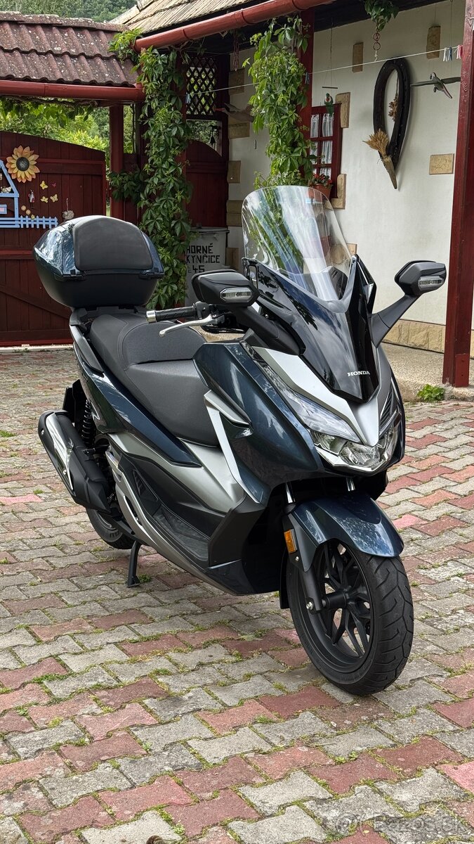 HONDA Forza 300 - 2