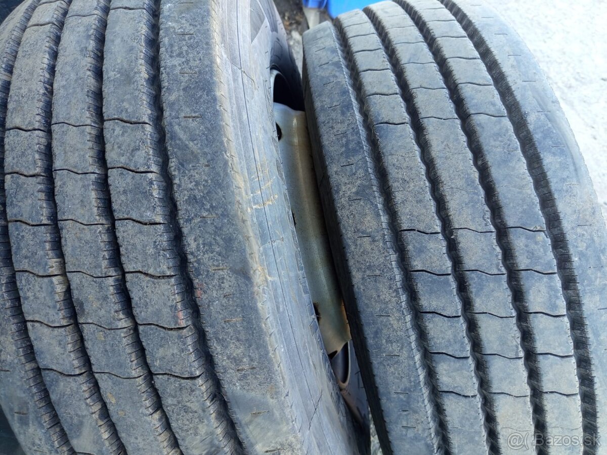 • (už iba disky) 315/70 R22,5 Apollo - predné / na diskoch - 2