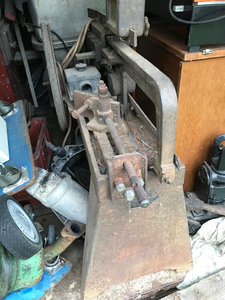 Predám rámovú elektrickú pilu - 2