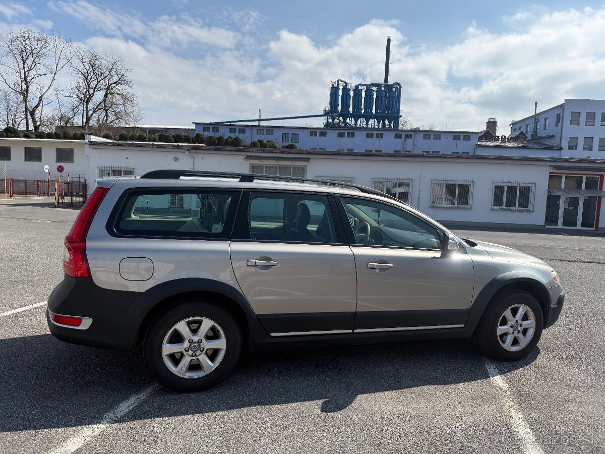 Volvo XC 70 - 2