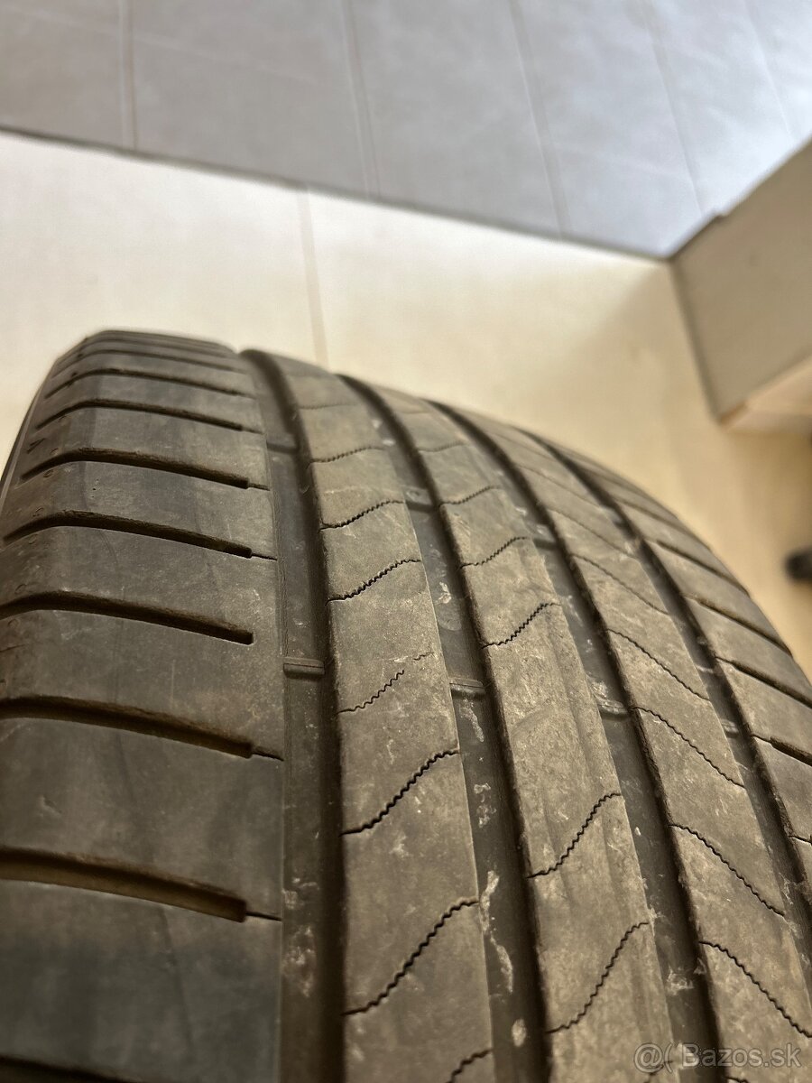 Letné pneumatiky Bridgestone 245/40 R19 - 2