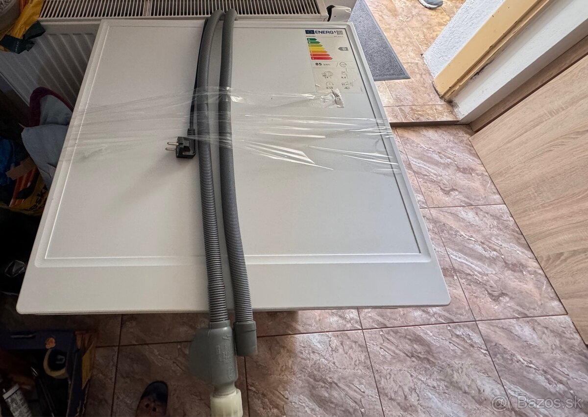 Uvývačka riadu Whirlpool Powerclean - 2