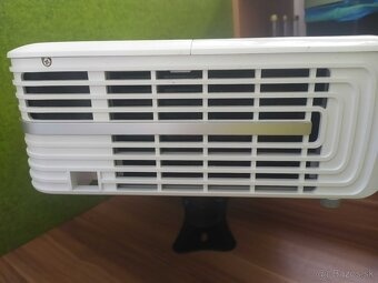 Projektor Optoma UHD300X - 2