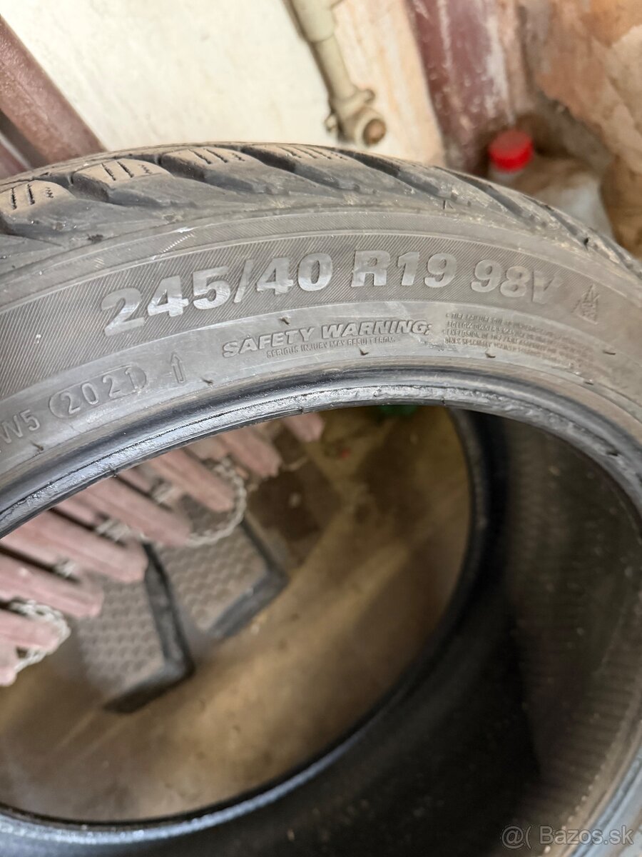 Kumho 275/35R19 a 245/40R19 po 2ks - 2