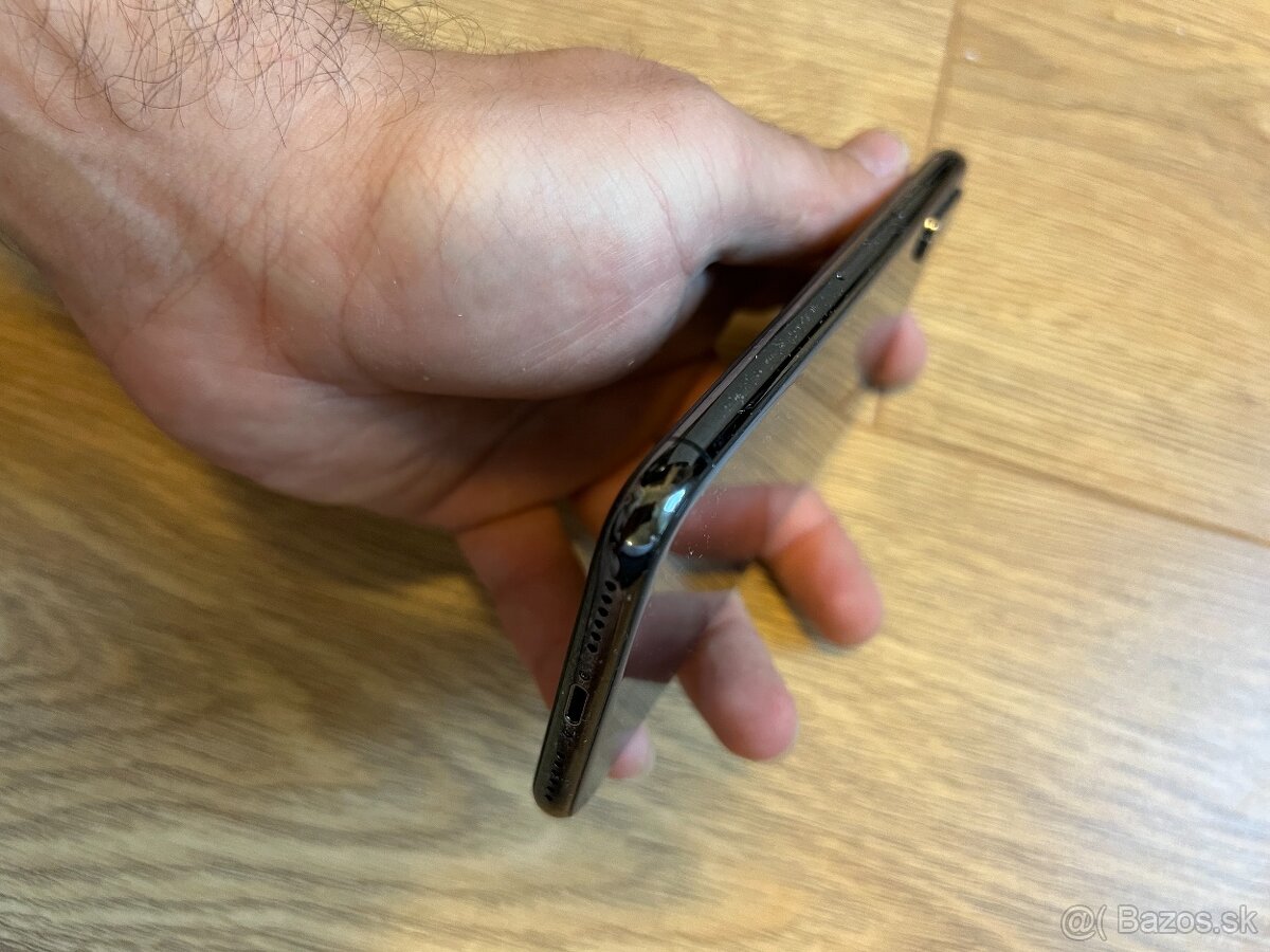 iPhone X, 256 GB (Space Gray) - 2