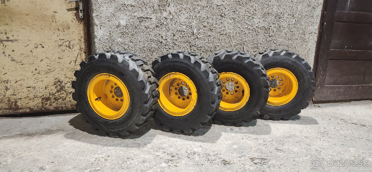 Pneu s diskami 27x10-12 - 2