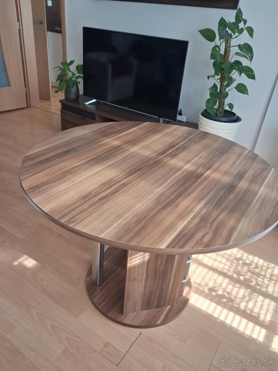 Obývačkový nábytok + jedálenský stôl - 2