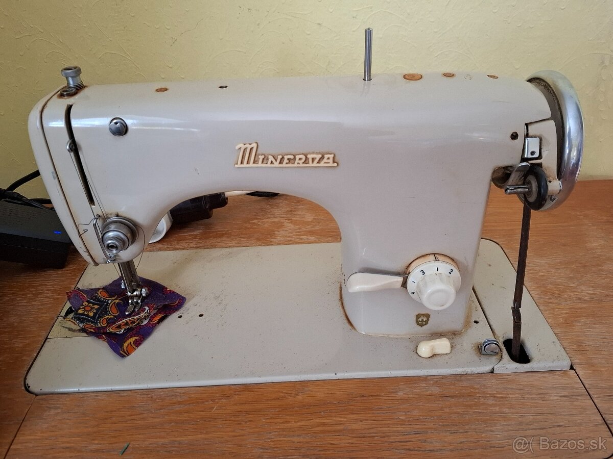 Šlapaci šijaci stroj - 2