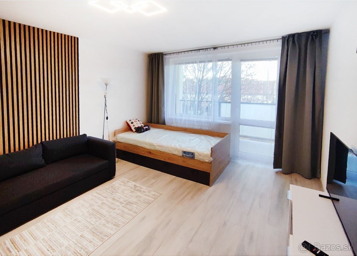 Ponúkame na prenájom garsónku s balkónom na ulici Magurskej - 2