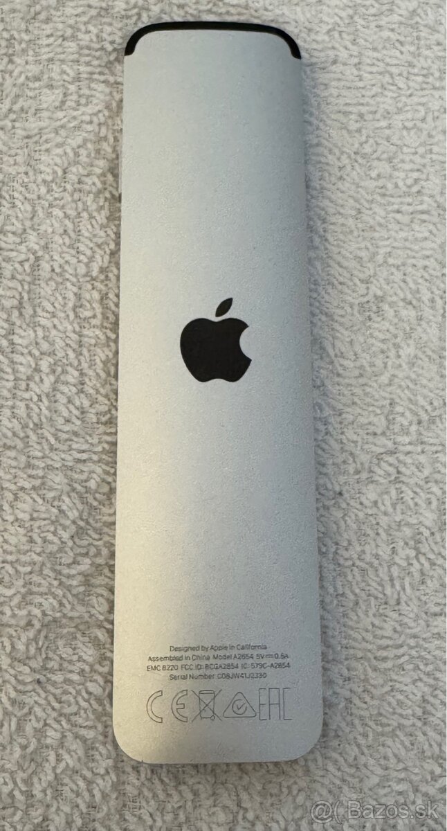 Pokazené diaľ.ovládanie na Apple TV 4k, A2854 Siri - 2