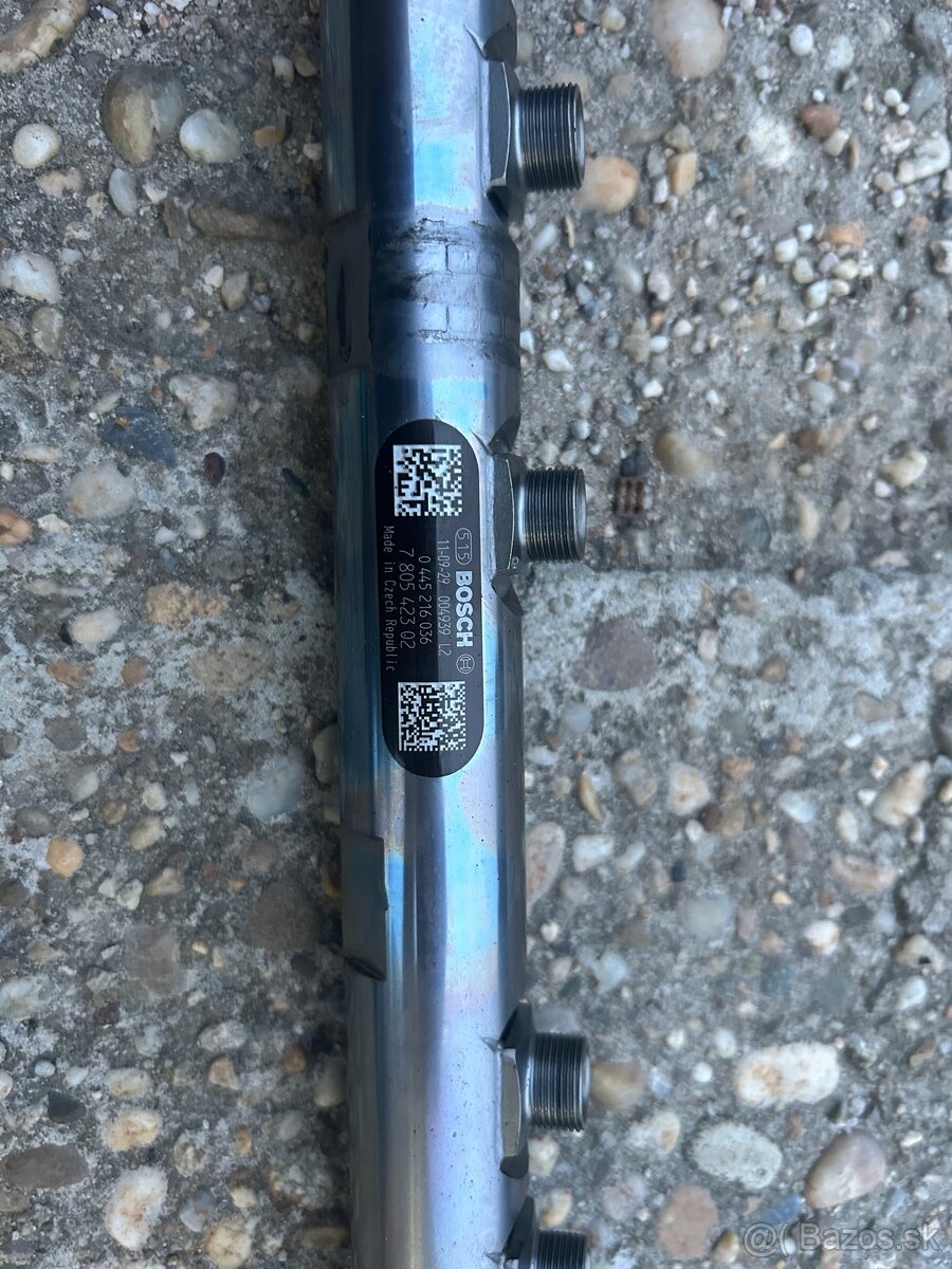 Palivová rampa BMW f10 - 2