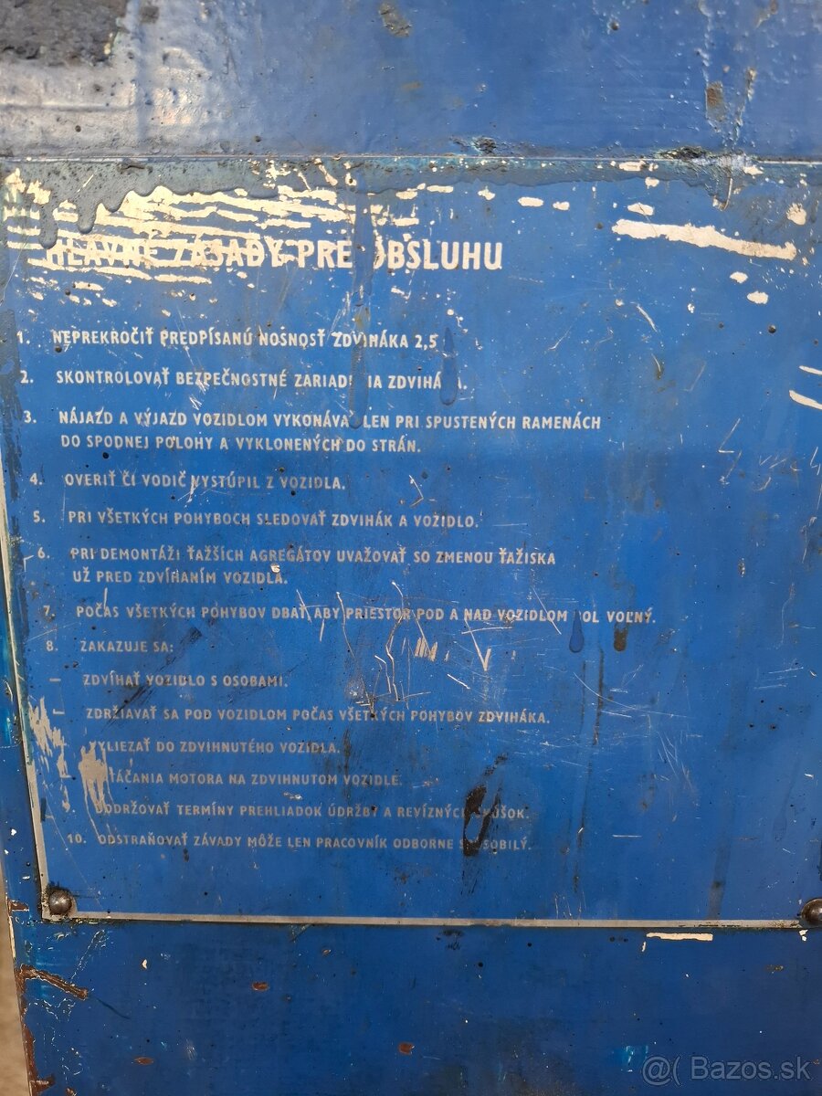 Dvojstlpový zdvihák - 2