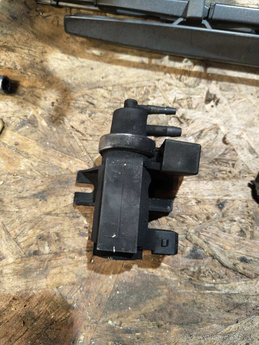 Solenoid kúrenia a turba BMW E39 - 2