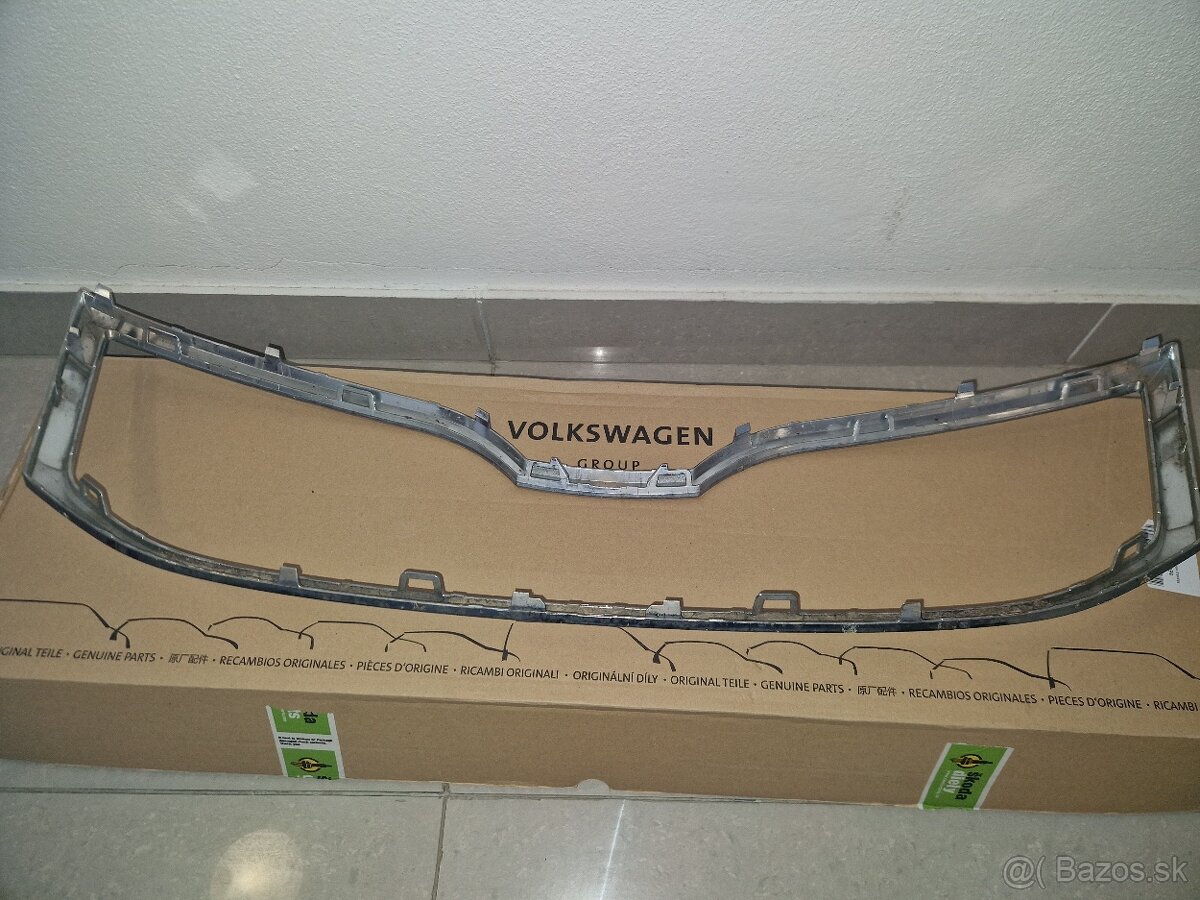 Skoda Octavia 3 facelift maska chromovy lem - 2