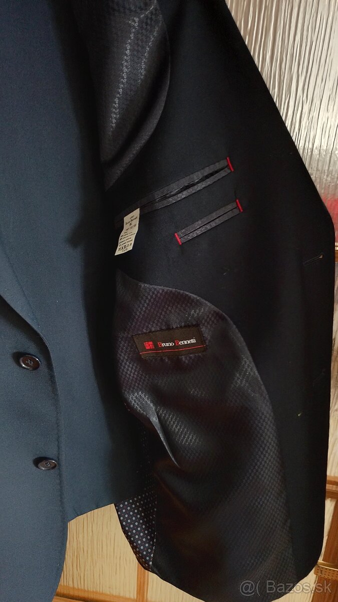 Predám oblek ako nový, modrý. - 2