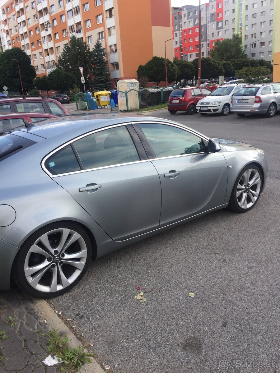 Opel insignia - 2