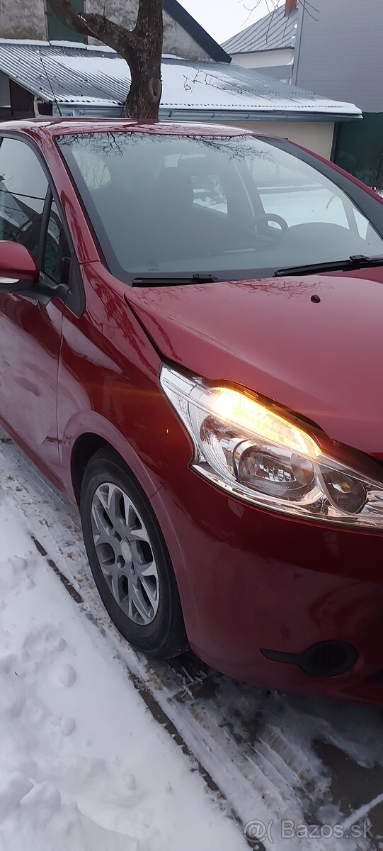 Peugeot 208 r.v2013 - 2