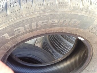 Predám celoročne Pneu 235/65r16c 5mm - 2