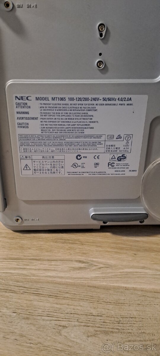 Projektor NEC MT1065 - 2