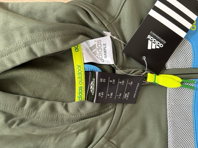 chlapčenská bunda Adidas 128 cm - 2