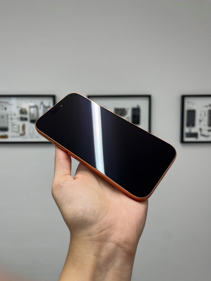 Apple iPhone 17 Pro 1TB Cosmic Orange - 2