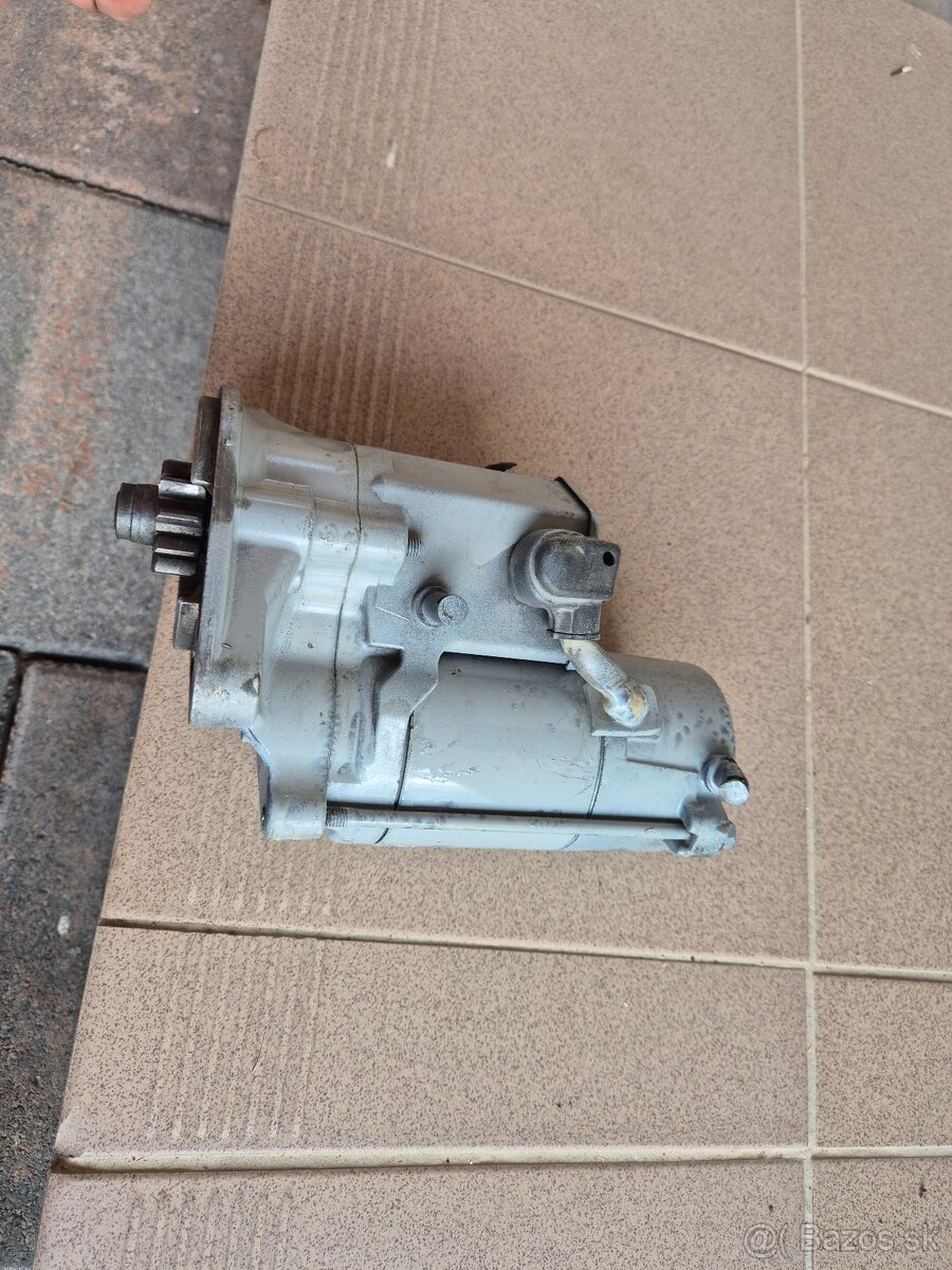 Štarter toyota 2.4 td denso - 2