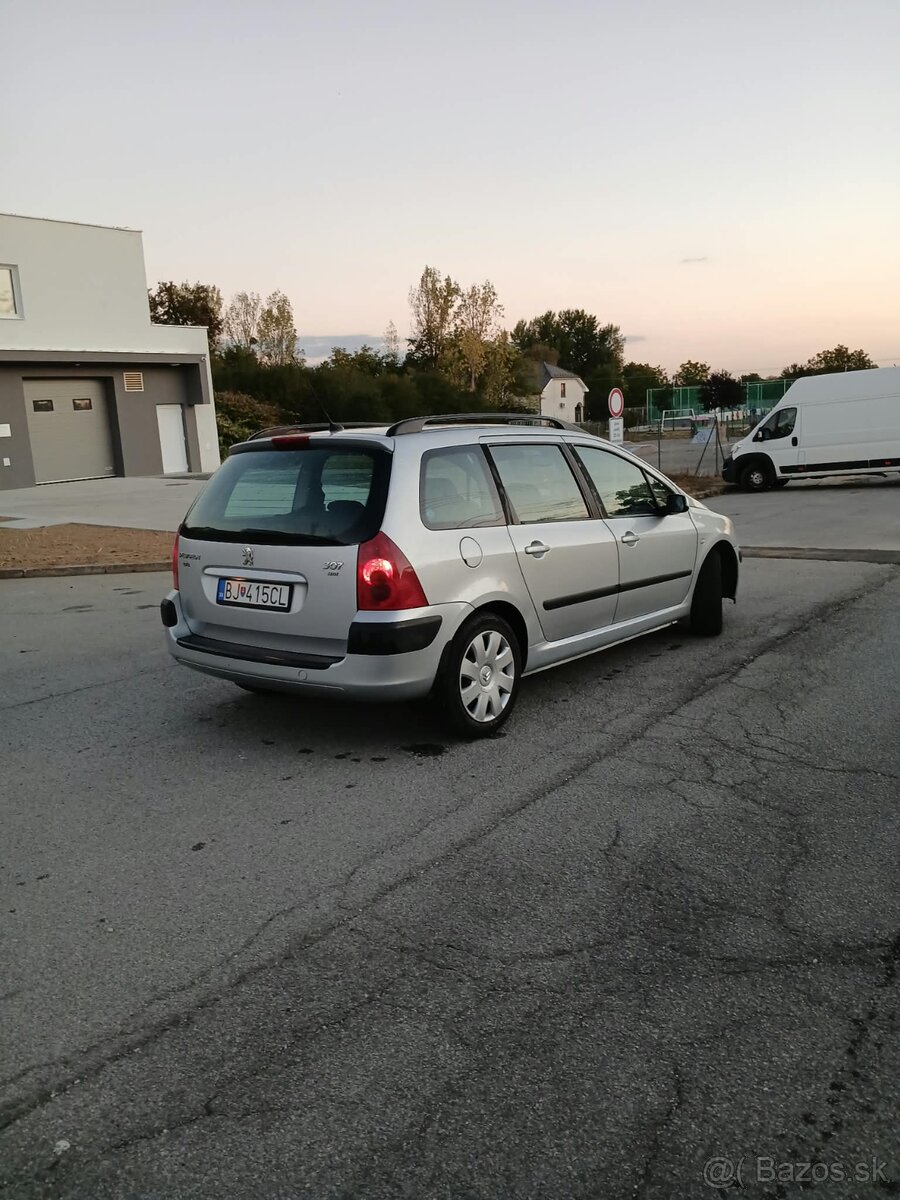 Peugeot - 2