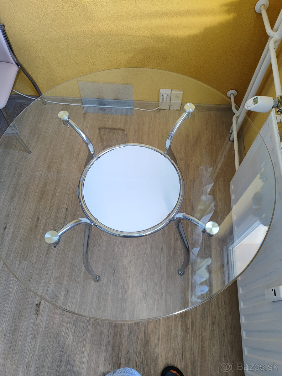 sklenený okrúhly jedálenský stôl - 2