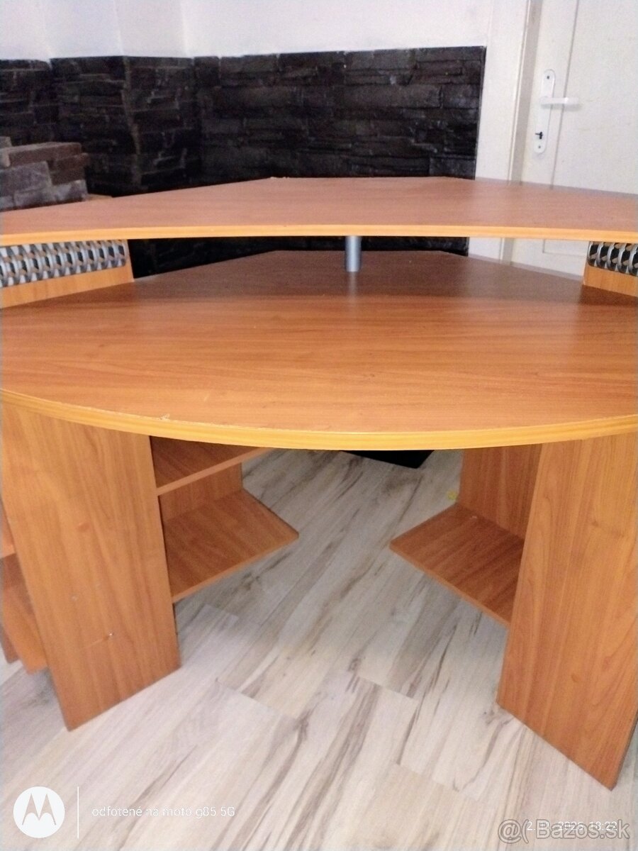 Stôl do izby - 2