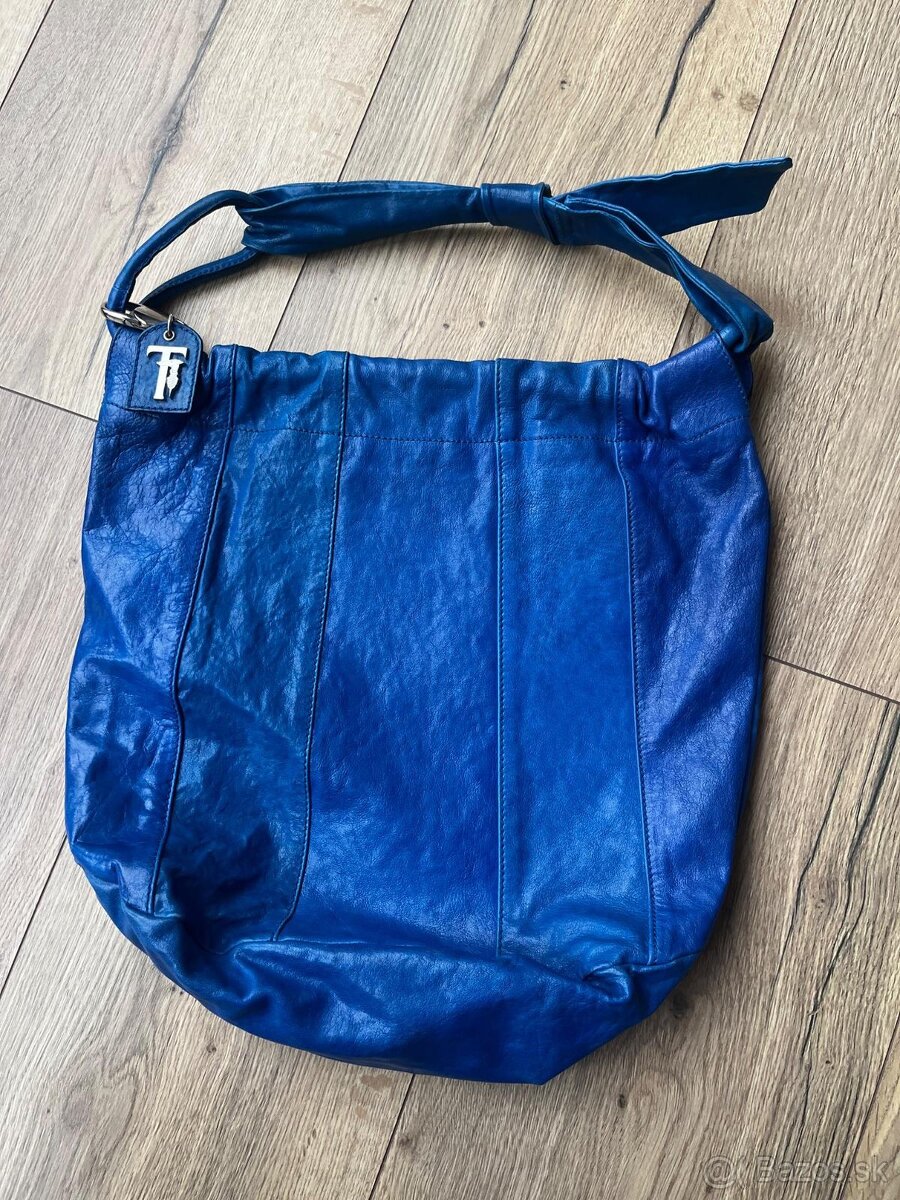 Modrá kožená kabelka Trussardi - 2