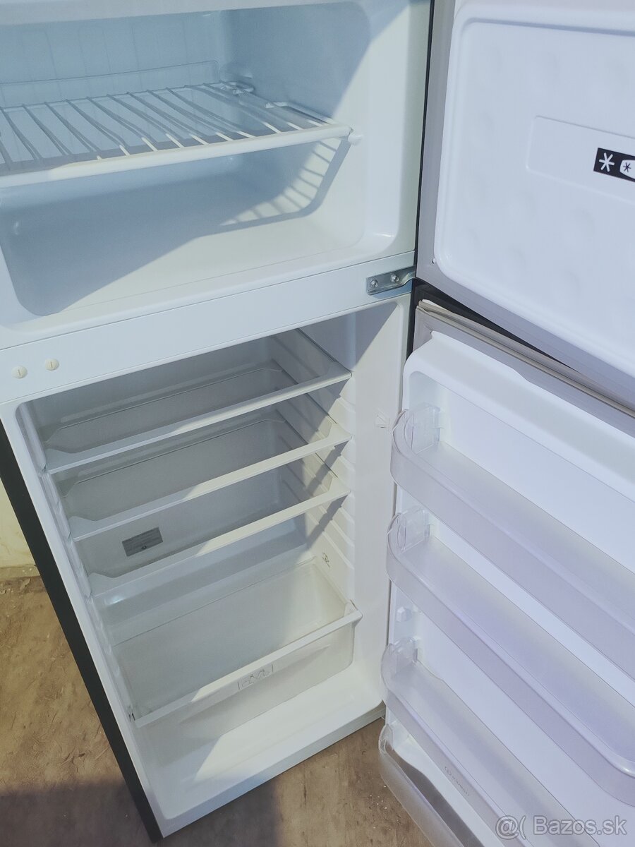 Predám chladničku Indesit 142cm - 2