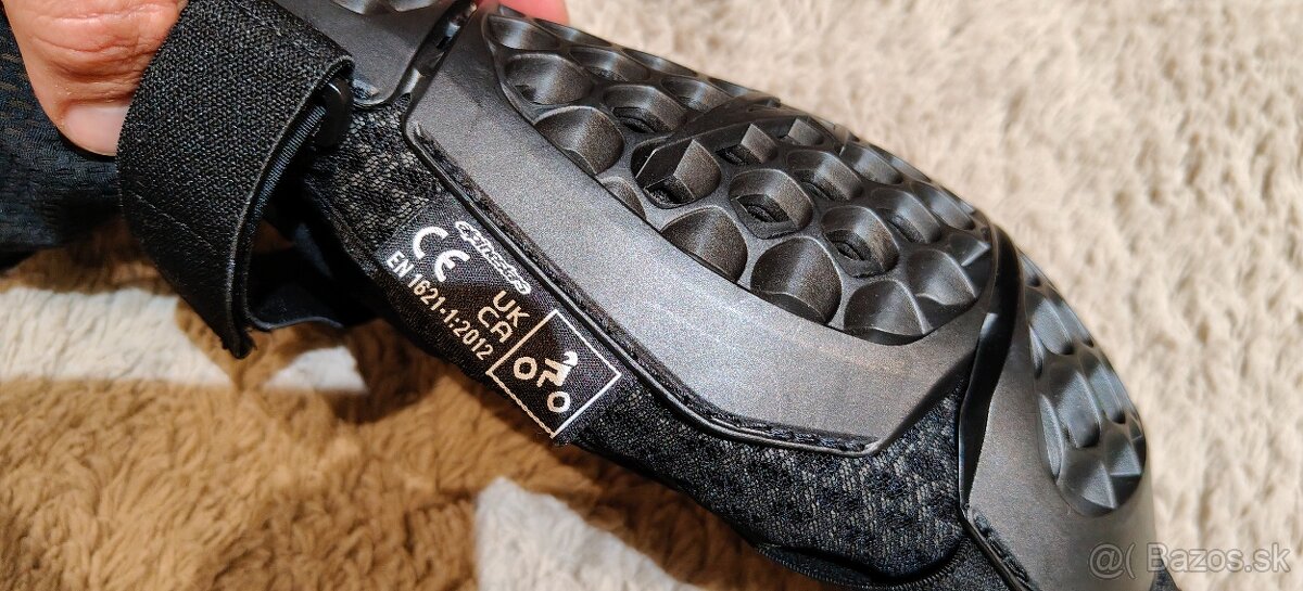 Chránič Alpinestars bionic action v2 - 2